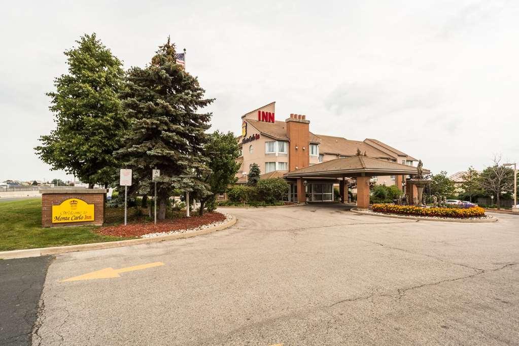 Monte Carlo Inn Oakville Suites Quarto foto